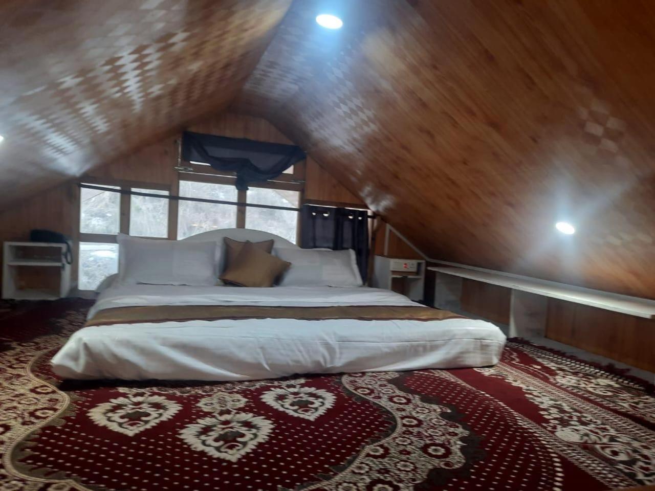 Matri Pitri Cottage Matiana Exteriör bild